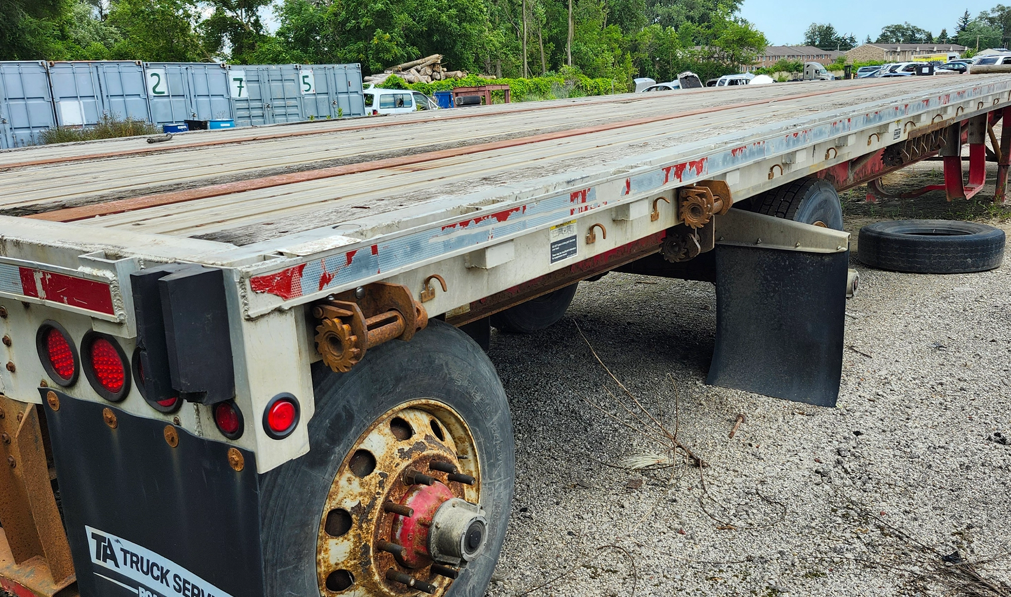 Rails and stake pockets